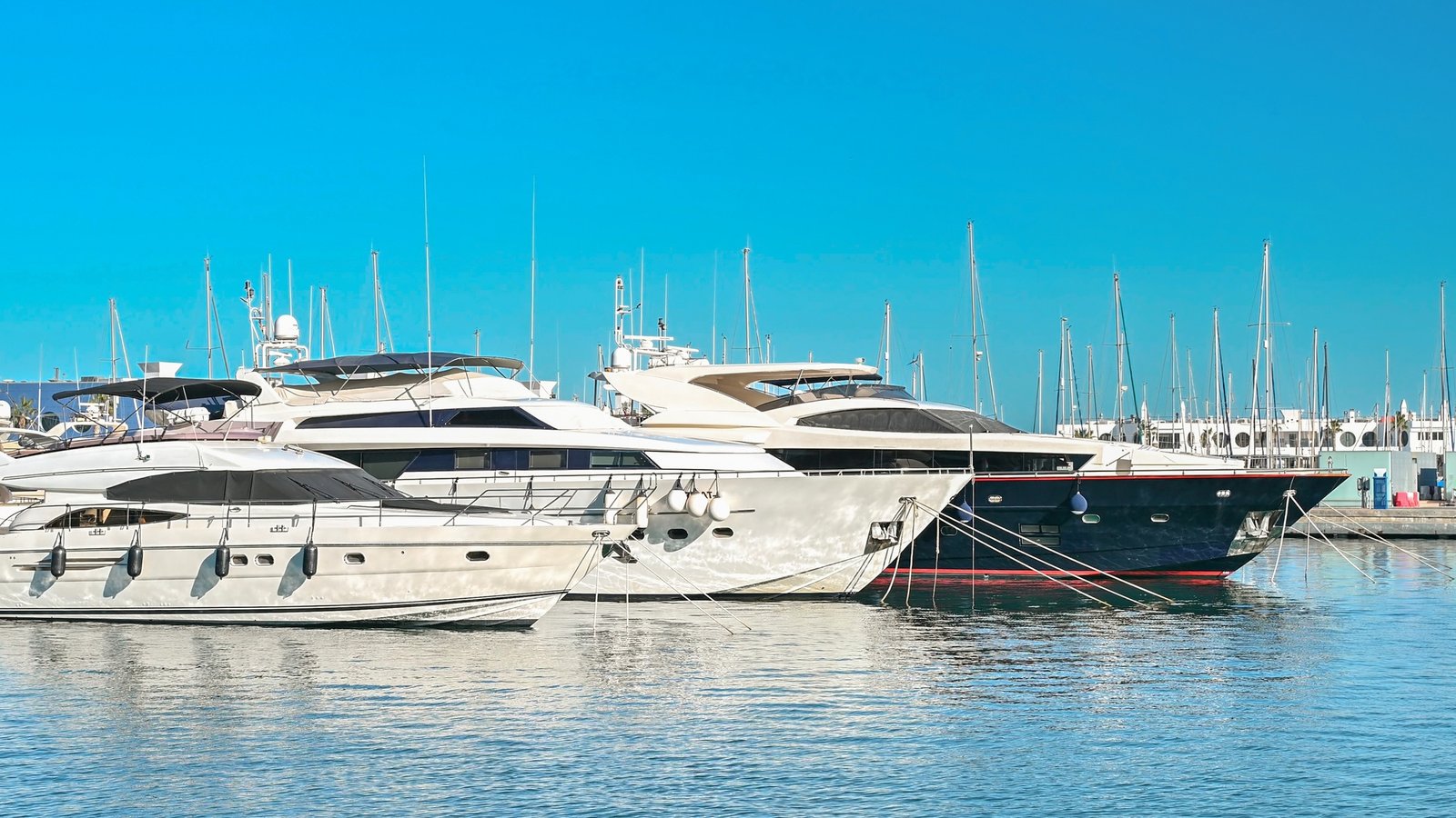 Boats on the water in Alicante