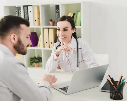 Public vs Private Healthcare in Spain – What Expats Should Know (2026)